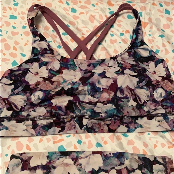 Lululemon Sports Bra + Leggings Set - Picture 2 of 7